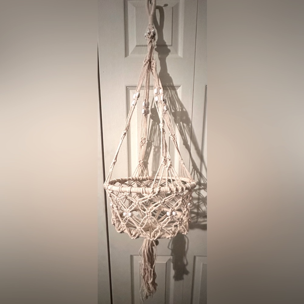 Macrame Hanging Basket; Tan w/ White Beads; Brand New; Never Used; Smoke Free